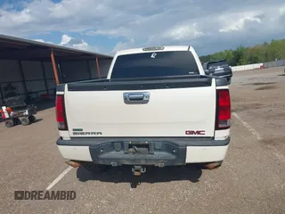 2010 GMC Sierra 1500 Denali z VIN 3GTRKXE26AG222270, wystawiony jako IAAI lot #41974112 z przebiegiem 166 366 mil mil oraz . Historia ofert i sprzedaży dostępna na DreamBid. Obrazek 17.