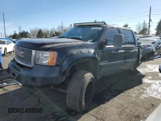 2007 GMC Sierra Denali z VIN 2GTEK638171707014, wystawiony jako Copart lot #42591155 z przebiegiem 263 123 mil mil oraz Szkody całkowita. Historia ofert i sprzedaży dostępna na DreamBid. Obrazek 1.