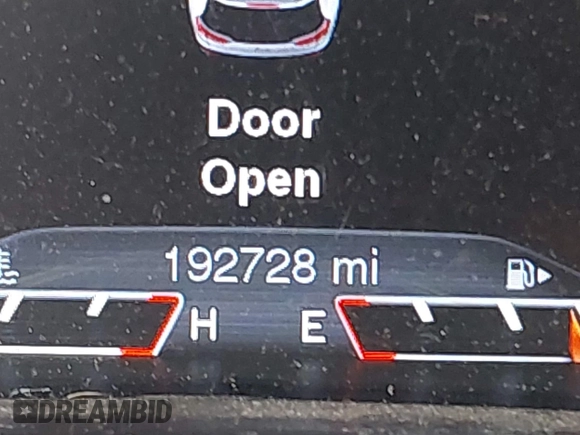 2015 Jeep Cherokee Limited with VIN 1C4PJMDB9FW680565, listed as a IAAI auction lot 42134052 with 192,728 mi miles. Bid and sale history available at carsss.com. Image 15.