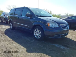 2014 Chrysler Town & Country Touring with VIN 2C4RC1BG7ER132197, listed as a IAAI auction lot 42153347 with 72,399 mi miles. Bid and sale history available at carsss.com. Image 1.