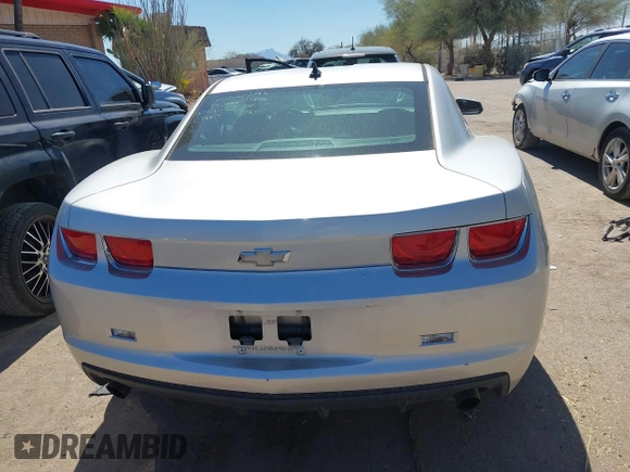 2011 Chevrolet Camaro 2LS z VIN 2G1FA1ED5B9154603, wystawiony jako IAAI lot #41814597 z przebiegiem 102 267 mil mil oraz . Historia ofert i sprzedaży dostępna na DreamBid. Obrazek 16.