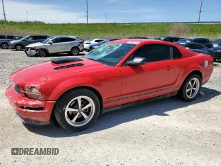 2005 Ford Mustang Deluxe z VIN 1ZVFT80NX55156842, wystawiony jako Copart lot #57384745 z przebiegiem 74 591 mil mil oraz Szkoda całkowita • Salvage title. Historia ofert i sprzedaży dostępna na DreamBid. Obrazek 1.