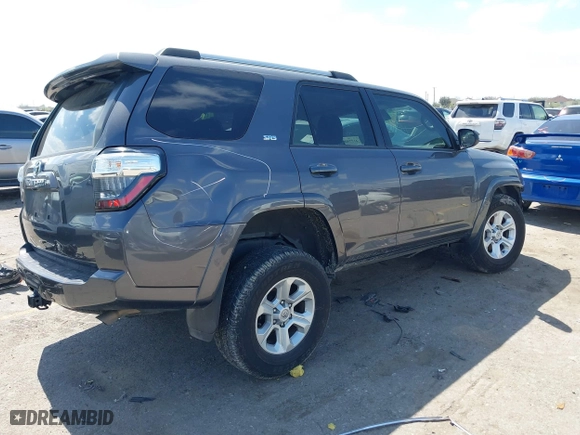 2022 Toyota 4Runner SR5 with VIN JTEEU5JRXN5260206, listed as a IAAI auction lot 41775088 with 69,235 mi miles. Bid and sale history available at carsss.com. Image 4.