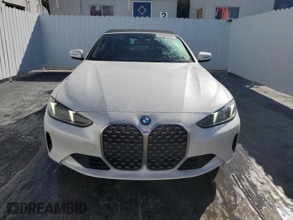 2025 BMW 4 Series 430i with VIN WBA33DB00SCT26226, listed as a Copart auction lot 45413105 with 9,052 mi miles and Clean Title. Bid and sale history available at carsss.com. Image 5.