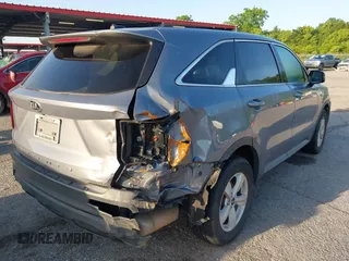 2021 Kia Sorento LX with VIN 5XYRG4LC3MG032683, listed as a IAAI auction lot 42233724 with 110,566 mi miles and . Bid and sale history available at DreamBid. Image 4.