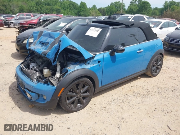2013 MINI Convertible S with VIN WMWZP3C53DT705016, listed as a IAAI auction lot 42155802 with Not provided miles and . Bid and sale history available at DreamBid. Image 17.