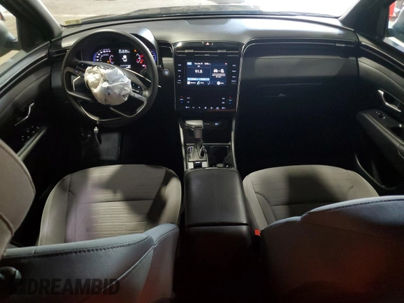 2024 Hyundai Santa Cruz SEL z VIN 5NTJBDAE4RH097401, wystawiony jako Copart lot #55235555 z przebiegiem 31 201 mil mil oraz Czysty tytuł • Clean title. Historia ofert i sprzedaży dostępna na DreamBid. Obrazek 8.