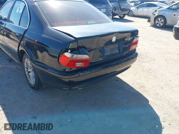 2001 BMW 5 Series 530iA with VIN WBADT634X1CF04145, listed as a IAAI auction lot 41651022 with 190,069 mi miles. Bid and sale history available at carsss.com. Image 6.
