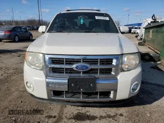 2011 Ford Escape Limited with VIN 1FMCU9EGXBKA39810, listed as a Copart auction lot 52031035 with 111,710 mi miles and Clean Title. Bid and sale history available at DreamBid. Image 5.