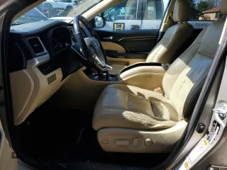 2015 Toyota Highlander Limited with VIN 5TDDKRFH4FS212497, listed as a Copart auction lot 63467635 with 492,359 mi miles and Salvage title. Bid and sale history available at DreamBid. Image 7.