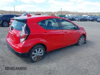 2017 Toyota Prius One z VIN JTDKDTB30H1593483, wystawiony jako IAAI lot #38991429 z przebiegiem 47 605 mil mil oraz . Historia ofert i sprzedaży dostępna na DreamBid. Obrazek 4.