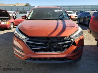 2016 Hyundai Tucson SE with VIN KM8J3CA45GU102861, listed as a Copart auction lot 82211644 with 90,262 mi miles and Salvage Title. Bid and sale history available at carsss.com. Image 5.
