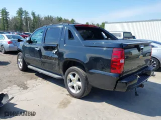 2012 Chevrolet Avalanche LT with VIN 3GNTKFE72CG160193, listed as a IAAI auction lot 42002570 with 147,030 mi miles. Bid and sale history available at carsss.com. Image 3.
