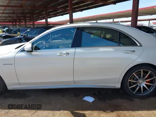 2017 Mercedes-Benz S 63 AMG z VIN WDDUG7JB8HA322077, wystawiony jako IAAI lot #41966636 z przebiegiem 59 373 mil mil oraz . Historia ofert i sprzedaży dostępna na DreamBid. Obrazek 15.