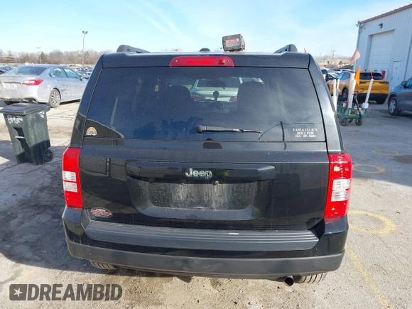 2017 Jeep Patriot Sport with VIN 1C4NJPBA7HD118388, listed as a IAAI auction lot 41538977 with 81,920 mi miles. Bid and sale history available at carsss.com. Image 16.