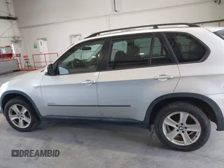 2012 BMW X5 35d z VIN 5UXZW0C53CL674187, wystawiony jako IAAI lot #42274931 z przebiegiem 272 642 mil mil oraz . Historia ofert i sprzedaży dostępna na DreamBid. Obrazek 14.