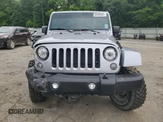 2018 Jeep Wrangler Unlimited Rubicon Recon z VIN 1C4HJWFGXJL840598, wystawiony jako Copart lot #59399595 z przebiegiem 63 298 mil mil oraz Szkoda całkowita • Salvage title. Historia ofert i sprzedaży dostępna na DreamBid. Obrazek 5.