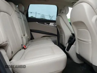 2020 Lincoln Nautilus Reserve z VIN 2LMPJ8KP8LBL22392, wystawiony jako Copart lot #57273145 z przebiegiem 21 457 mil mil oraz Szkoda całkowita • Salvage title. Historia ofert i sprzedaży dostępna na DreamBid. Obrazek 11.