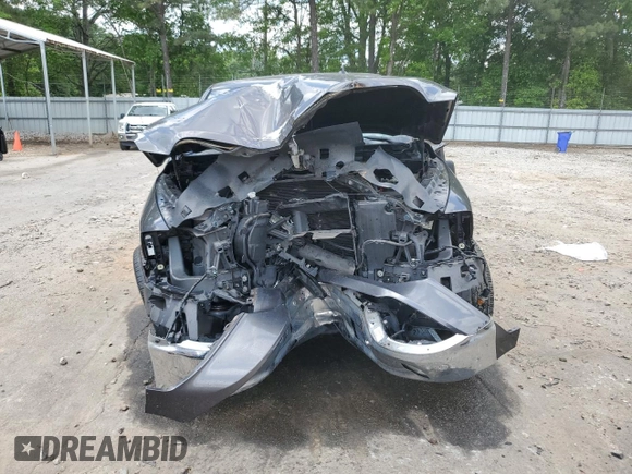 2017 Ram 1500 Lone Star z VIN 3C6RR6LT6HG738258, wystawiony jako Copart lot #55559655 z przebiegiem 106 677 mil mil oraz Szkoda całkowita • Salvage title. Historia ofert i sprzedaży dostępna na DreamBid. Obrazek 5.