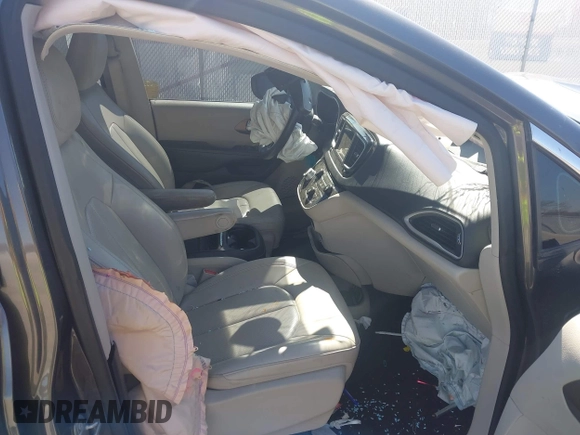 2021 Chrysler Voyager LXi with VIN 2C4RC1DGXMR519600, listed as a IAAI auction lot 41813991 with 87,187 mi miles and . Bid and sale history available at DreamBid. Image 5.