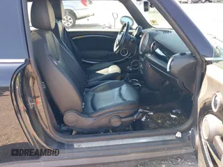 2013 MINI Hardtop with VIN WMWSU3C54DT689273, listed as a IAAI auction lot 42501517 with 100,194 mi miles and . Bid and sale history available at DreamBid. Image 5.