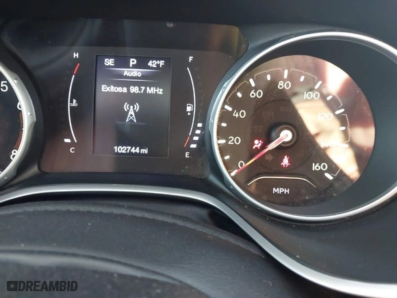 2019 Jeep Compass Latitude with VIN 3C4NJDBB9KT828935, listed as a IAAI auction lot 41865492 with 102,744 mi miles. Bid and sale history available at carsss.com. Image 7.