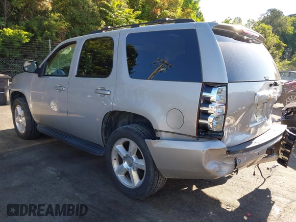 2007 Chevrolet Tahoe LT with VIN 1GNFK13097R174619, listed as a IAAI auction lot 42335491 with 207,265 mi miles and . Bid and sale history available at DreamBid. Image 3.