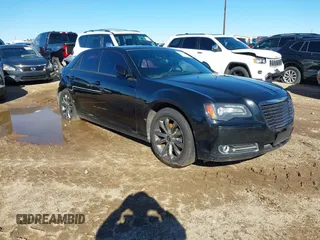2014 Chrysler 300 with VIN 2C3CCAGG7EH240120, listed as a IAAI auction lot 40629490 with 142,041 mi miles. Bid and sale history available at carsss.com. Image 1.