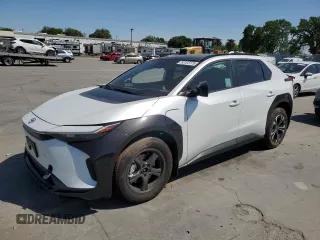 2024 Toyota bZ4X XLE z VIN JTMAAAAA9RA038252, wystawiony jako Copart lot #53103175 z przebiegiem 18 443 mil mil oraz Szkoda całkowita • Salvage title. Historia ofert i sprzedaży dostępna na DreamBid. Obrazek 1.