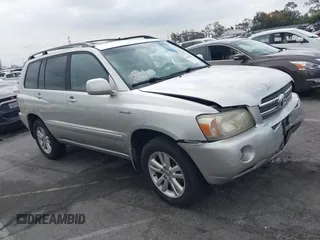 2007 Toyota Highlander z VIN JTEGW21A670018184, wystawiony jako IAAI lot #42120813 z przebiegiem 166 225 mil mil oraz . Historia ofert i sprzedaży dostępna na DreamBid. Obrazek 1.