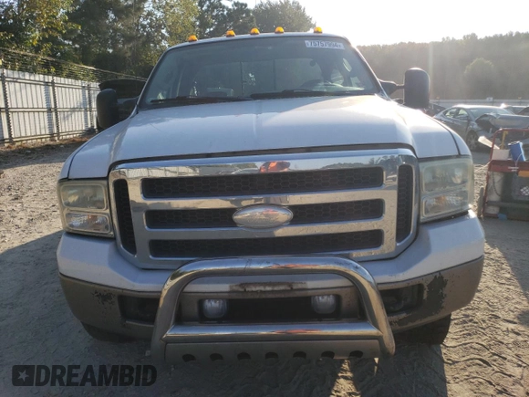 2005 Ford F-350 XL with VIN 1FTWX31505EC58627, listed as a Copart auction lot 75757994 with 116,676 mi miles and Salvage Title. Bid and sale history available at DreamBid. Image 5.