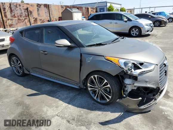 2016 Hyundai Veloster Turbo with VIN KMHTC6AE7GU267913, listed as a Copart auction lot 68070083 with 105,863 mi miles. Bid and sale history available at carsss.com. Image 4.