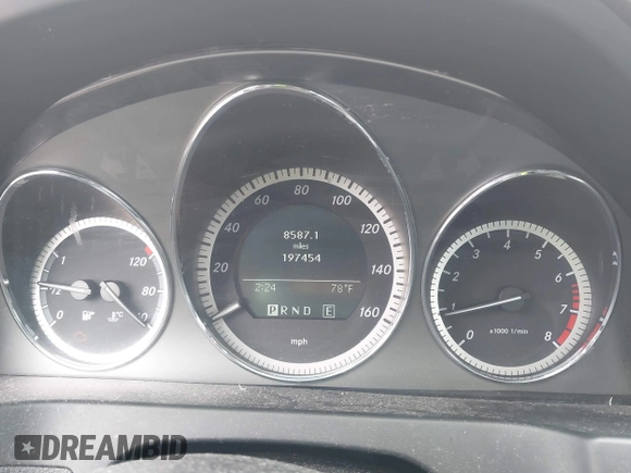 2011 Mercedes-Benz C-Class C 300 Sport with VIN WDDGF8BB1BR167613, listed as a IAAI auction lot 41643801 with 197,454 mi miles. Bid and sale history available at carsss.com. Image 7.