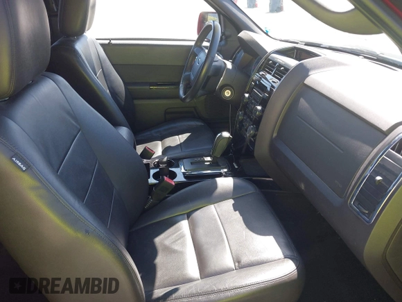 2010 Ford Escape Limited z VIN 1FMCU9EG8AKB12381, wystawiony jako IAAI lot #42385229 z przebiegiem 141 657 mil mil oraz . Historia ofert i sprzedaży dostępna na DreamBid. Obrazek 5.