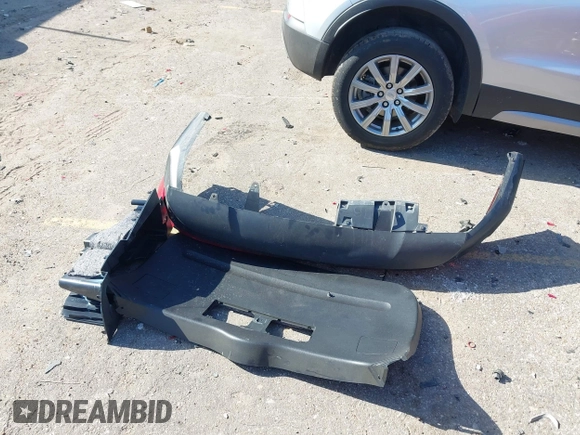 2017 Toyota RAV4 LE z VIN JTMZFREV8HJ118589, wystawiony jako IAAI lot #41975906 z przebiegiem 77 934 mil mil oraz . Historia ofert i sprzedaży dostępna na DreamBid. Obrazek 12.