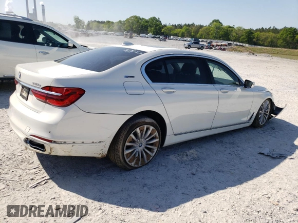 2018 BMW 7 Series 740e xDrive iPerformance with VIN WBA7J2C52JG938442, listed as a Copart auction lot 48070803 with 0 mi miles. Bid and sale history available at carsss.com. Image 3.
