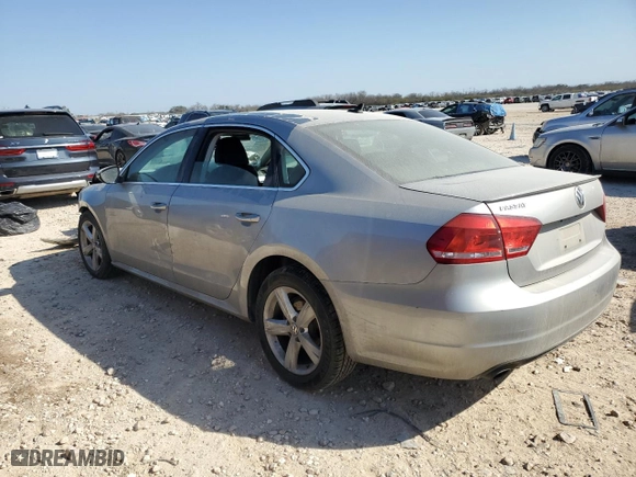 2012 Volkswagen Passat SE with VIN 1VWBP7A38CC034161, listed as a Copart auction lot 47392595 with 176,646 mi miles and Salvage Title. Bid and sale history available at carsss.com. Image 2.