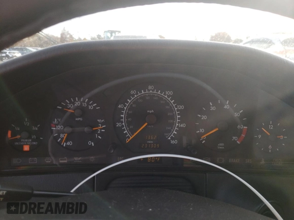 1996 Mercedes-Benz S with VIN WDBGA51E1TA301506, listed as a Copart auction lot 77976114 with 231,309 mi miles and Clean Title. Bid and sale history available at DreamBid. Image 9.