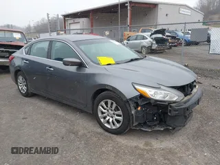 2016 Nissan Altima S with VIN 1N4AL3AP2GN359698, listed as a IAAI auction lot 41520202 with 190,040 mi miles and . Bid and sale history available at carsss.com. Image 1.