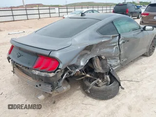 2022 Ford Mustang EcoBoost z VIN 1FA6P8TH2N5139990, wystawiony jako IAAI lot #42259683 z przebiegiem 62 580 mil mil oraz . Historia ofert i sprzedaży dostępna na DreamBid. Obrazek 6.