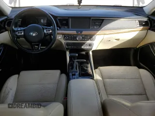 2017 Kia Cadenza Premium with VIN KNALC4J17H5072747, listed as a Copart auction lot 84694544 with 134,454 mi miles and Clean Title. Bid and sale history available at carsss.com. Image 8.