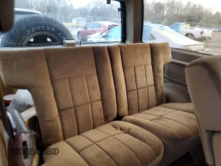 1988 Ford Bronco с VIN 1FMCU14T6JUA71950, выставлен на аукционе Copart как лот 85363734 с пробегом 47 657 миль миль и Чистый • Clean title. История ставок и продаж доступна на DreamBid. Изображение 11.