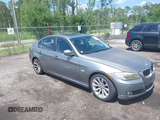 2009 BMW 3 Series 328i with VIN WBAPH77569NM29481, listed as a IAAI auction lot 42452107 with 174,960 mi miles and . Bid and sale history available at DreamBid. Image 1.