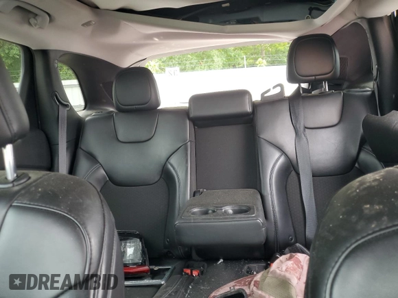 2019 Jeep Cherokee Latitude Plus z VIN 1C4PJMLN0KD372668, wystawiony jako Copart lot #60802365 z przebiegiem Nie podano mil oraz Szkoda całkowita • Salvage title. Historia ofert i sprzedaży dostępna na DreamBid. Obrazek 10.