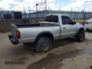 2001 Toyota Tacoma z VIN 5TEPM62N91Z836597, wystawiony jako Copart lot #53106165 z przebiegiem 263 107 mil mil oraz Szkoda całkowita • Salvage title. Historia ofert i sprzedaży dostępna na DreamBid. Obrazek 3.