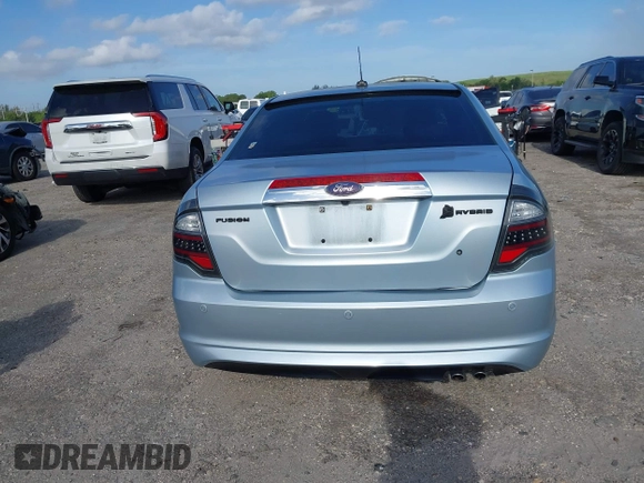 2010 Ford Fusion Hybrid with VIN 3FADP0L35AR354431, listed as a IAAI auction lot 42107722 with 142,250 mi miles. Bid and sale history available at carsss.com. Image 16.