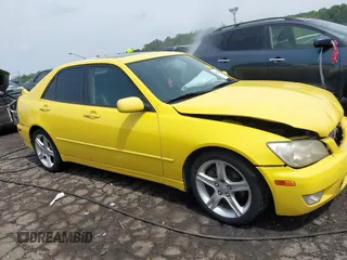2001 Lexus IS 300/350 z VIN JTHBD182610014669, wystawiony jako IAAI lot #42261927 z przebiegiem 316 221 mil mil oraz . Historia ofert i sprzedaży dostępna na DreamBid. Obrazek 13.