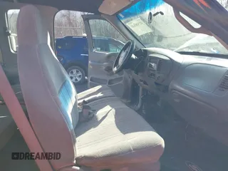 1998 Ford F-150 с VIN 1FTZX18WXWNB87664, выставлен на аукционе IAAI как лот 41508340 с пробегом 276 281 миль миль и . История ставок и продаж доступна на DreamBid. Изображение 5.