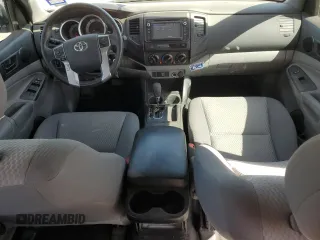 2015 Toyota Tacoma PreRunner z VIN 5TFJX4GN4FX050974, wystawiony jako Copart lot #46332305 z przebiegiem 161 651 mil mil oraz Szkoda całkowita • Salvage title. Historia ofert i sprzedaży dostępna na DreamBid. Obrazek 8.