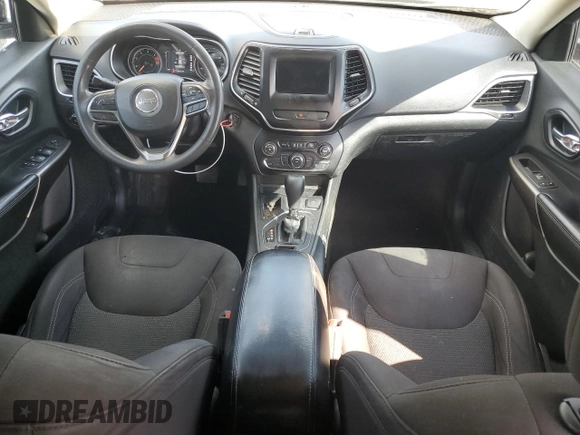 2019 Jeep Cherokee Latitude with VIN 1C4PJLCB9KD269426, listed as a Copart auction lot 58584405 with 132,145 mi miles and Salvage title. Bid and sale history available at DreamBid. Image 8.